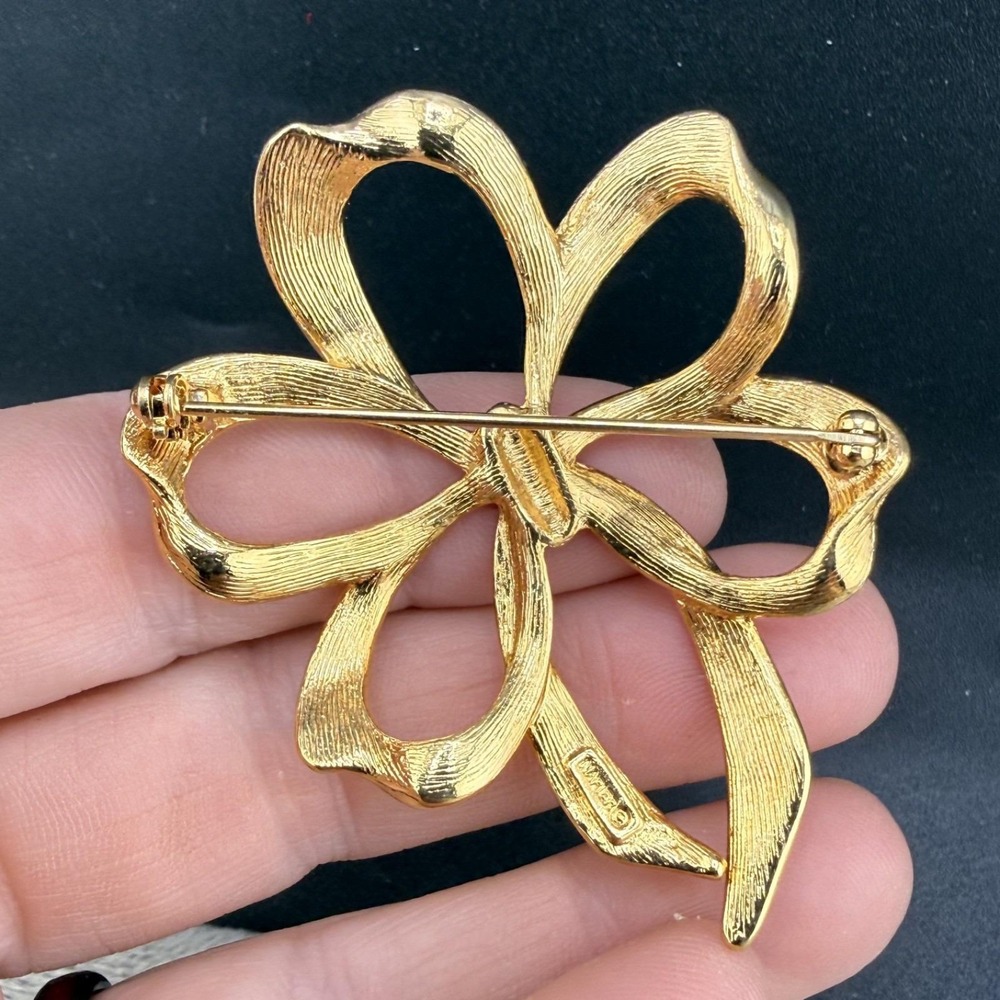 Vintage Napier Brooch Gold Tone Large Bow Signed Statement Accessory - Picture 4 of 8